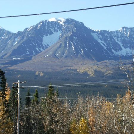 Parkside Inn Haines Junction Kültér fotó