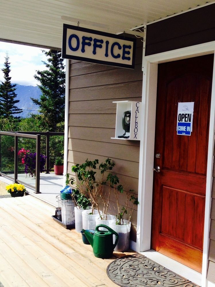 Parkside Inn Haines Junction Kültér fotó